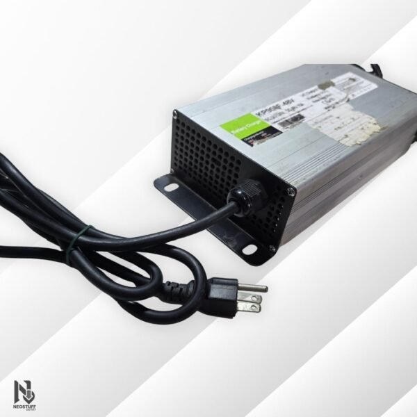 ⚡ Cargador de Baterías 48V 15A KP900F-48V | Conector de 3 Pines Redondos (Club Car) |