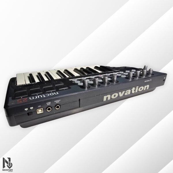 9 🎹 Controlador MIDI Novation Nocturn 25 | ¡Precisión y Control Total! | Grado A ✨