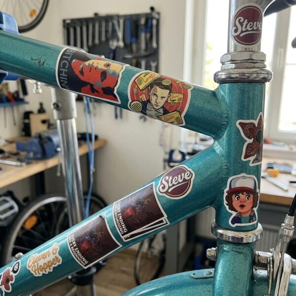 2 Pack de Stickers de Vinil: Stranger Things