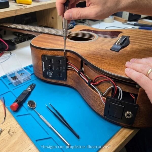 3 Sistema de Preamplificador para Guitarra Acústica Fishman Isys+