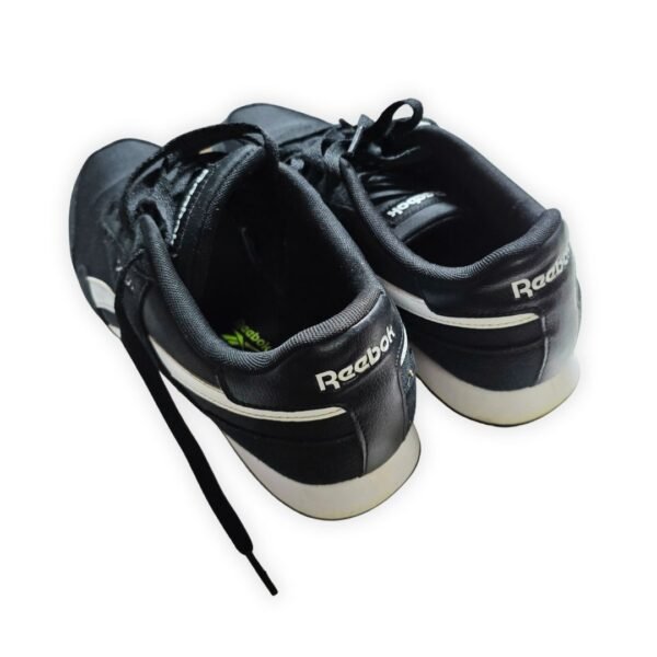 Tennis Reebok Classic Retro Runner Negras Talla 42.5 (9.5 US) Originales